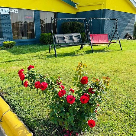 Travel Inn&Suites Emporia Esterno foto
