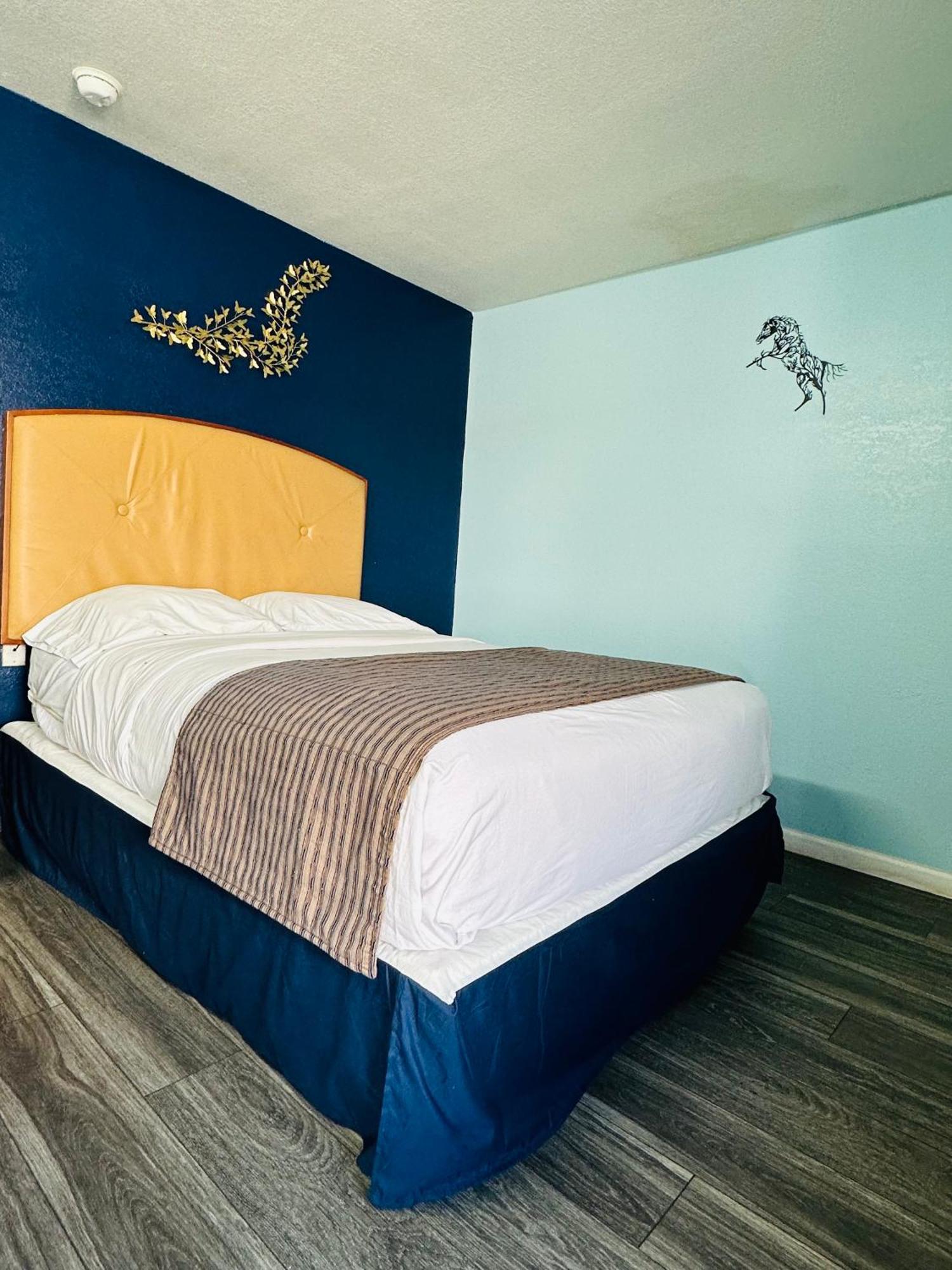 Travel Inn&Suites Emporia Esterno foto