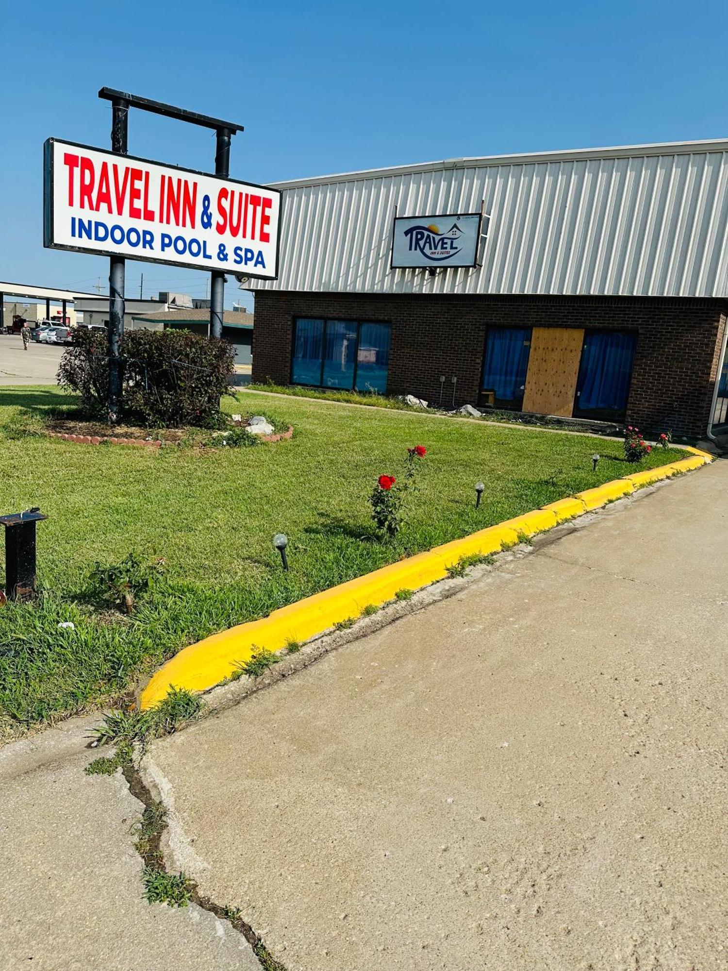 Travel Inn&Suites Emporia Esterno foto